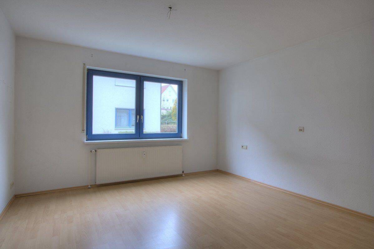 Immobilie in Bad Wimpfen - BEHINDERTENGERECHTE SENIORENWOHNUNG MIT GARAGE + STELLPLATZ UND PFLEGEANSCHLUSS - Bild 3