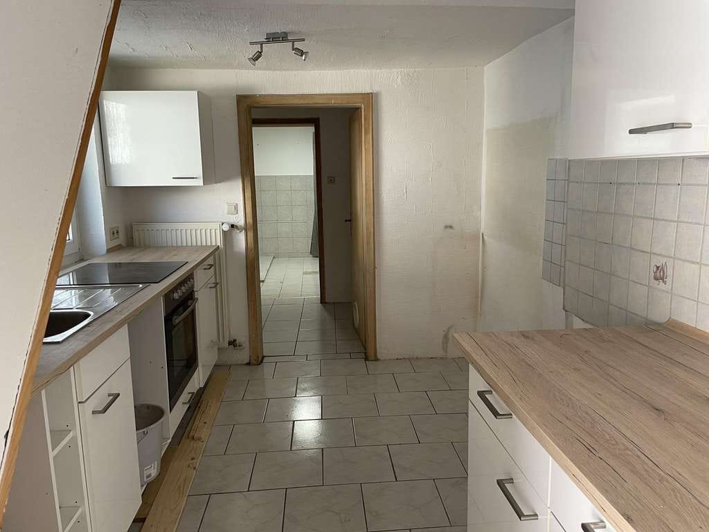 Immobilie in Billigheim-Ingenheim - Einfamilienhaus mit Entwicklungspotenzial und großzügiger Terrasse - Bild 4
