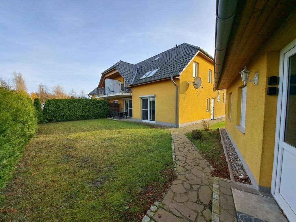 Immobilie in Göhren-Lebbin - Doppelhaushälfte mit 2 Ferienwohnungen mit Sauna & Stellplätzen zwischen Müritz, Fleesen-&Kölpinsee - Bild 4