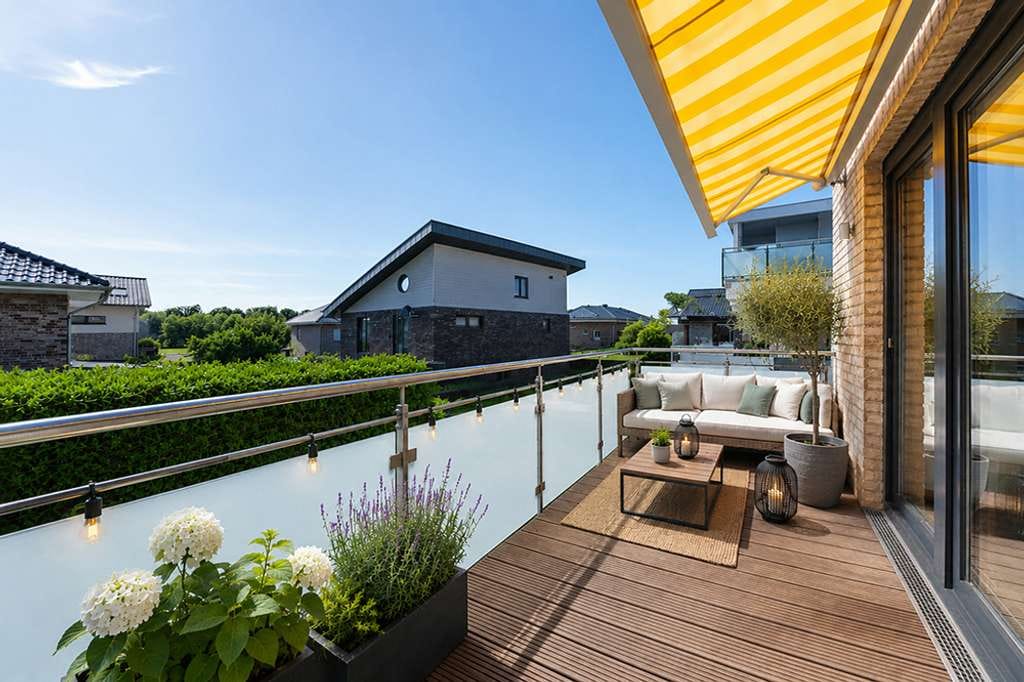 Immobilie in Klein Nordende - 3D VIRTUAL TOUR - Moderne  Wohnung mit Fahrstuhl und Carport in Klein Nordende - Bild 1