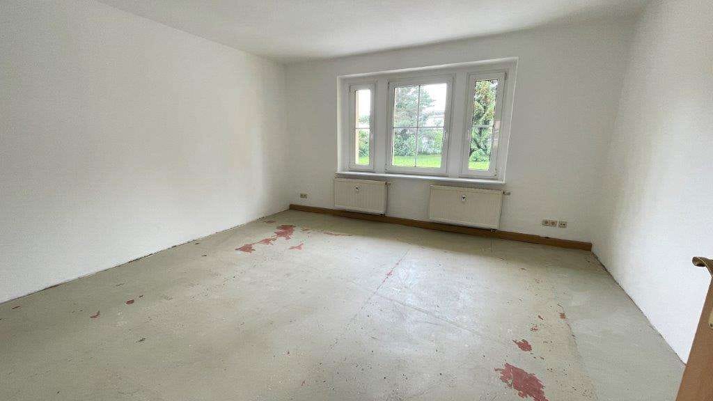 Immobilie in Döbeln - Achtung Preisrutsch! Dreiraumwohnung im Erdgeschoss eines gepflegten Mehrfamilienhauses - Bild 1