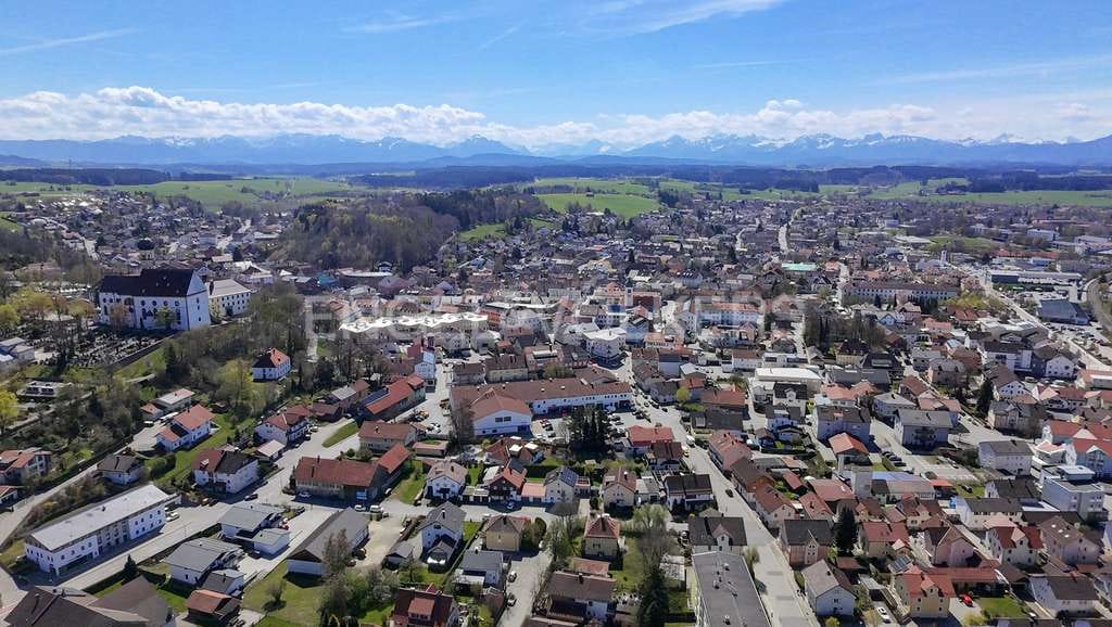 Immobilie in Marktoberdorf - Ein Haus mit vielen Möglichkeiten im Zentrum von Marktoberdorf - Bild 1