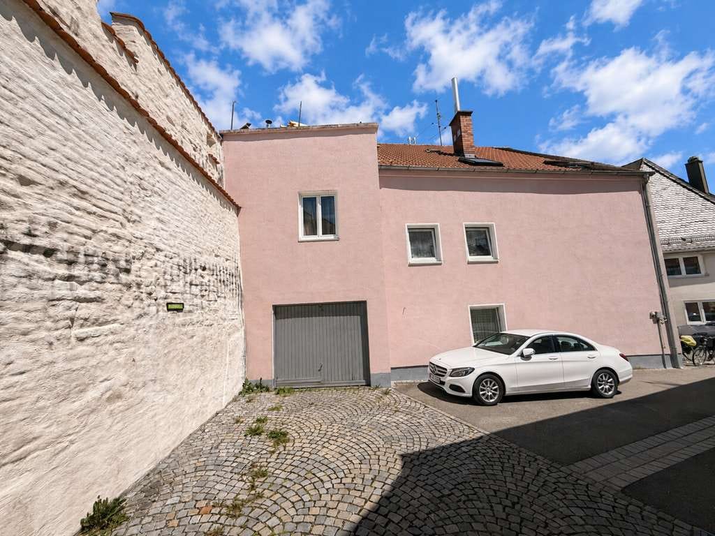 Immobilie in Mindelheim - Mehrfamilienhaus mit 5 Wohnungen im Zentrum von Mindelheim mit Potential! (derzeit 4,8% Rendite) - Bild 2