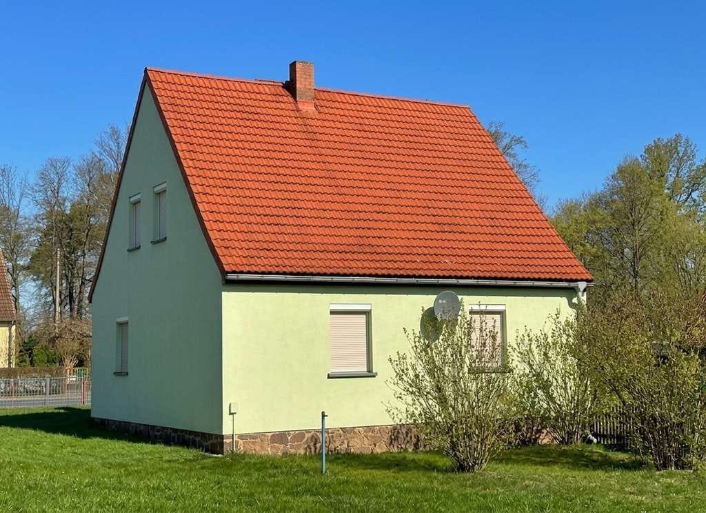 Immobilie in Käbschütztal - Ihr Familienprojekt: Siedlungshaus auf großem Grundstück zwischen Meißen und Nossen - Bild 1