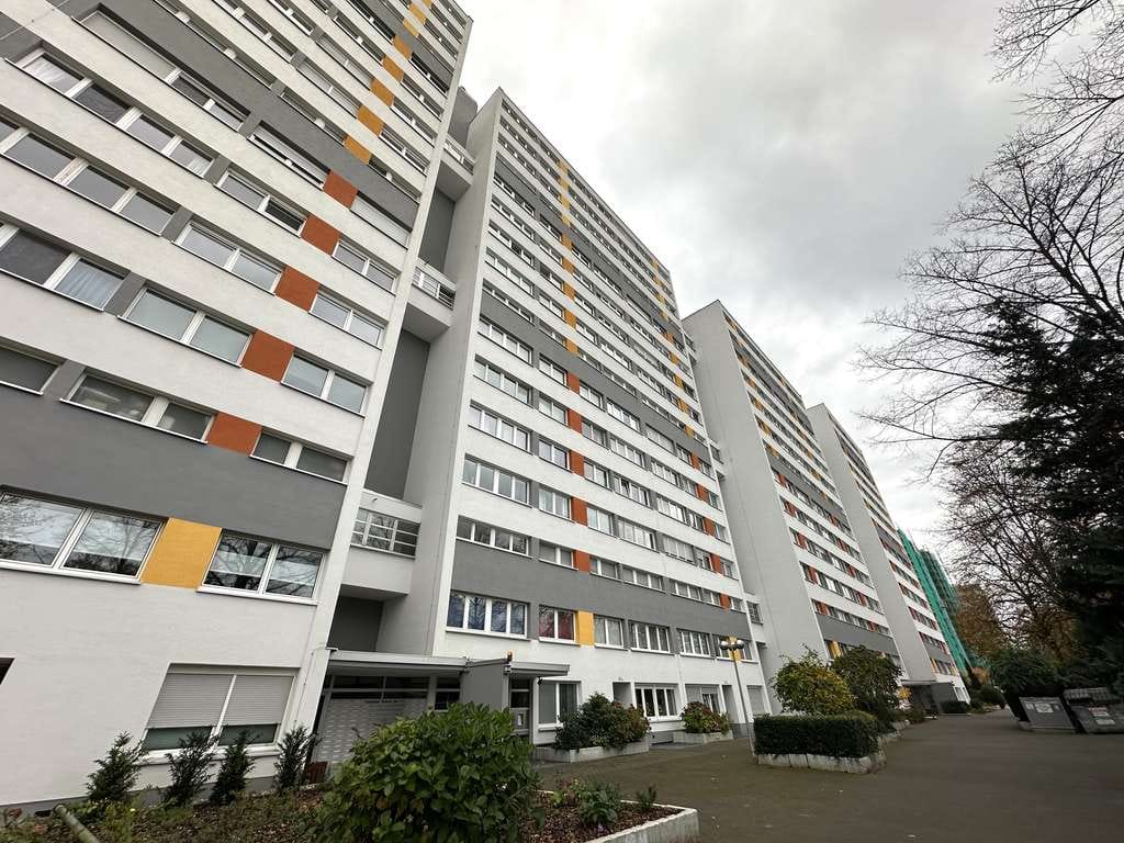 Immobilie in Rodgau - **Ihr Haus im Haus!! - leerstehende 5 Zimmer in NR** - Bild 0
