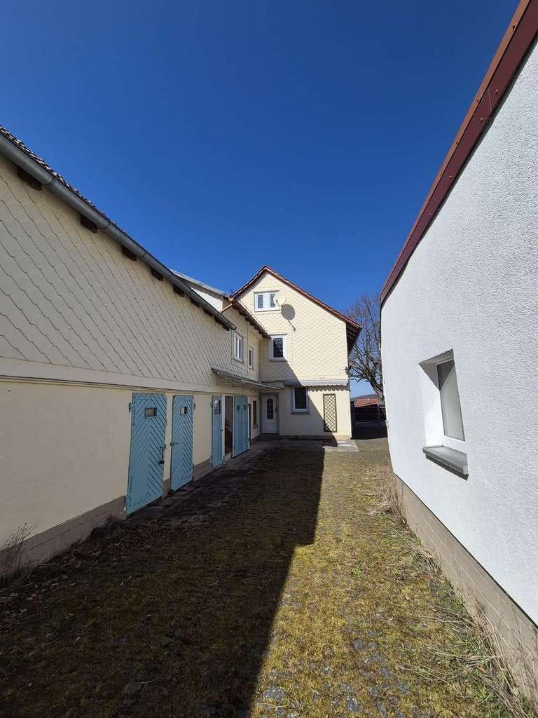 Immobilie in Ohrdruf - Ihr neues Wohnhaus mit Scheune und herrlichem Garten in Wölfis - Bild 3