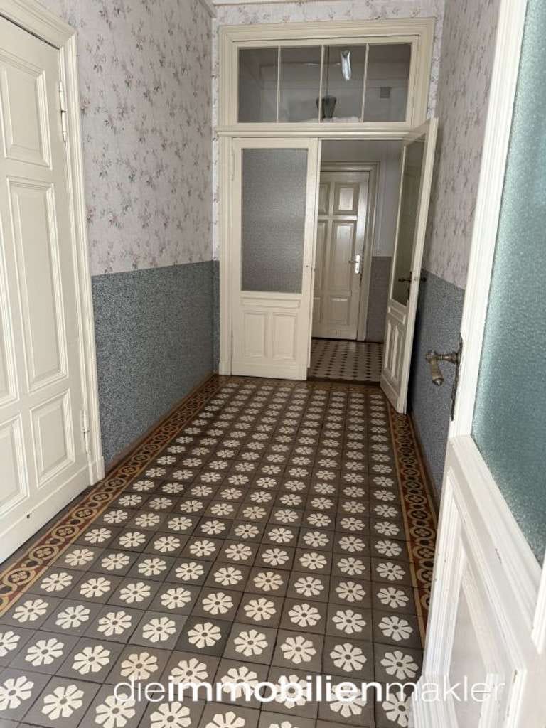 Immobilie in Dahme/Mark - Stilvolle Villa im Stadtkern von Dahme- großzügiges Wohnen mit Altbauflair - Bild 2