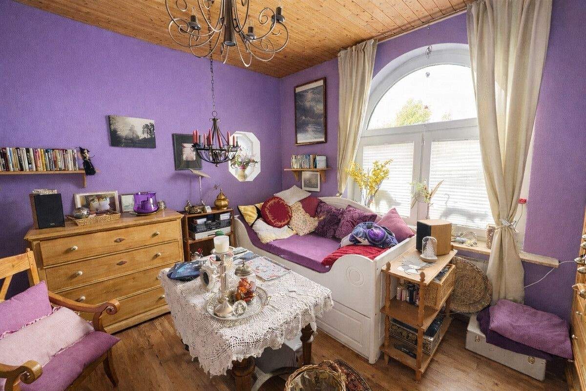 Immobilie in Varel - Außergewöhnliche Altbau Stadtvilla in zentraler Lage von Büppel - Teilsaniert und flexible Nutzung - Bild 4