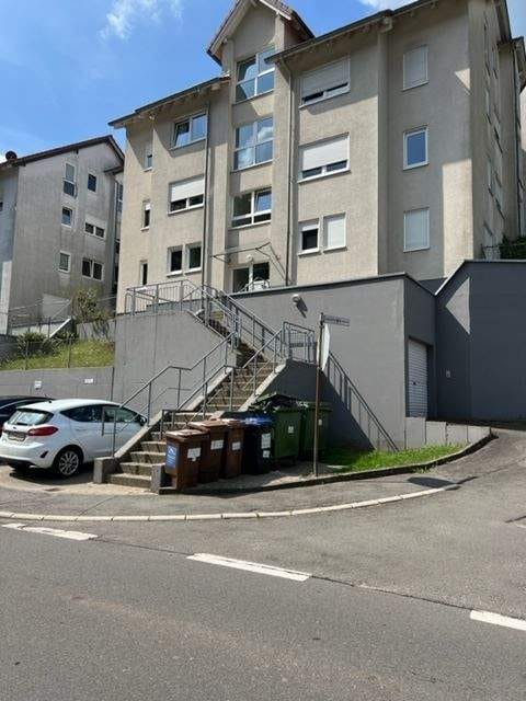 Immobilie in Schriesheim - Schön aufgeteilte und Lichtdurchflutete zwei Zimmer DG Wohnung mit EBK, TGL-Bad, Terrasse und Garage im Herzen von Schriesheim-OT ab sofort zvk. - Bild 0