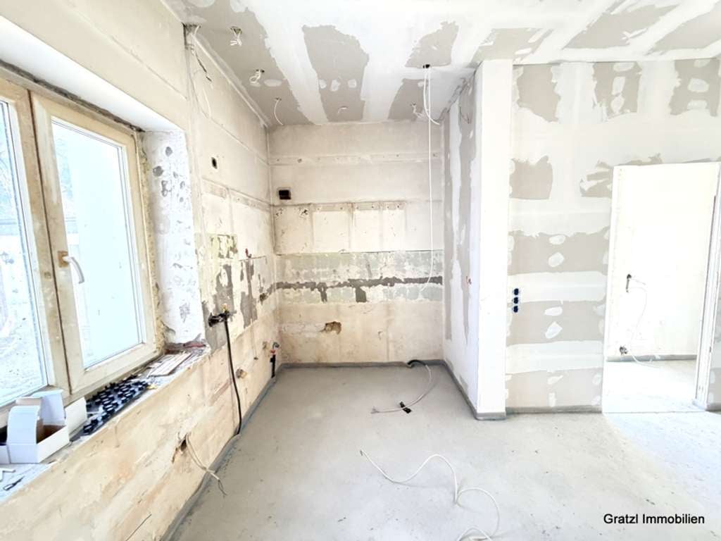 Immobilie in Kiefersfelden - Wohnen auf höchstem Niveau – Exklusives Fünf-Parteienhaus im Niedrigenergiestandard mit großem Grund - Bild 2