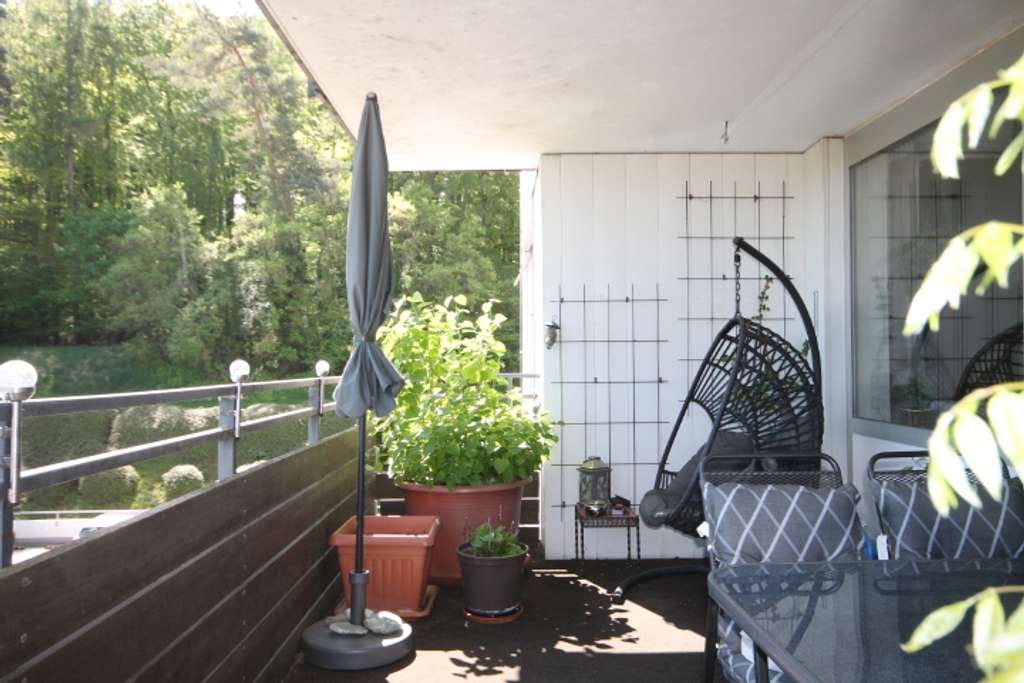 Immobilie in Buseck - 2-Zimmer-Wohnung mit Weitblick - 81 m² - großer Balkon - inkl. moderner EBK - ideal für Pendler - Bild 2
