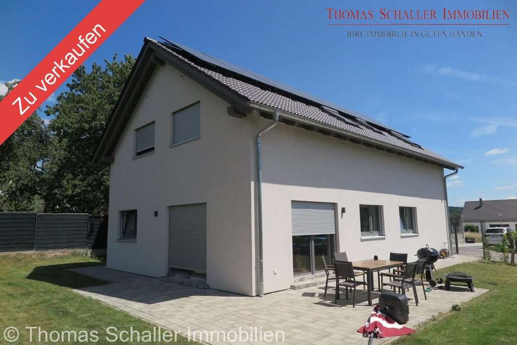 Immobilie in Happurg - Moderne Eleganz trifft Energieeffizienz – Kampa KfW 40+ EFH mit Photovoltaik und Luxusausstattung - Bild 1