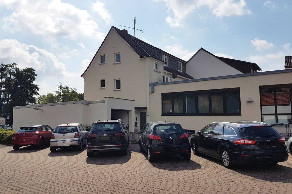 Immobilie in Fränkisch-Crumbach - Wer besitzt schon eine eigene Bank / Gemischt genutzte Immobilie in Fränkisch-Crumbach - Bild 0