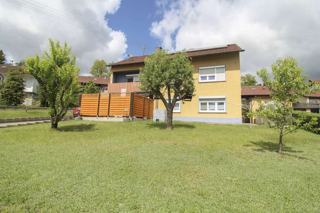 Immobilie in Veringenstadt - Wohnidylle mit Weitblick: Charmantes Eigenheim mit Garten-Oase - Bild 1