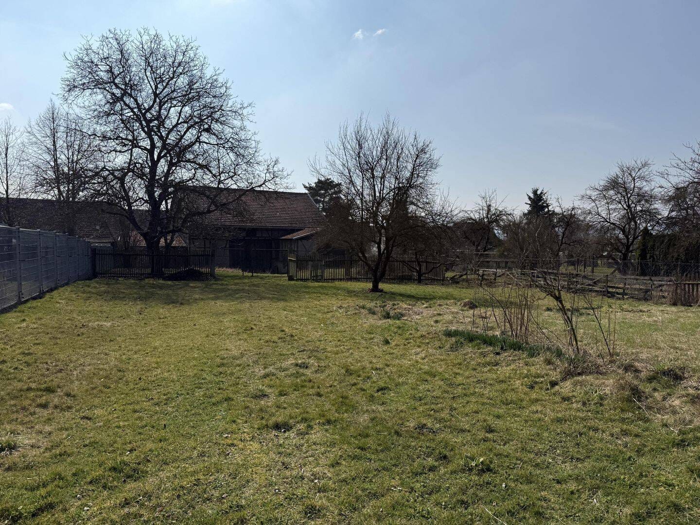 Immobilie in Hörsel - Platz für Mensch & Tier: Charmantes Bauernhaus mit großer Scheune und Koppelmöglichkeiten - Bild 3