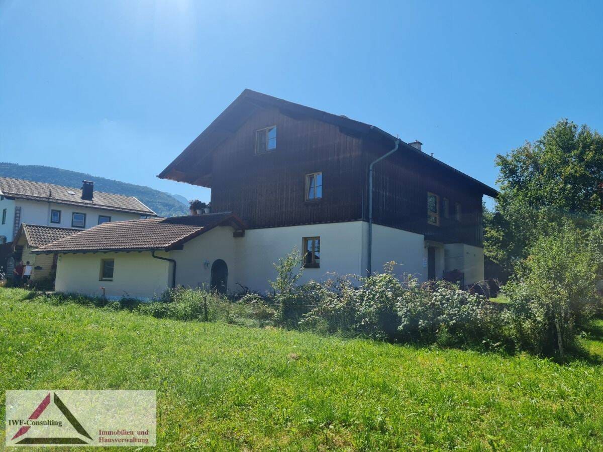 Immobilie in Bernau am Chiemsee - Modernisiertes MFH mit Bergblick - Chiemsee - voll vermietet - Bild 2