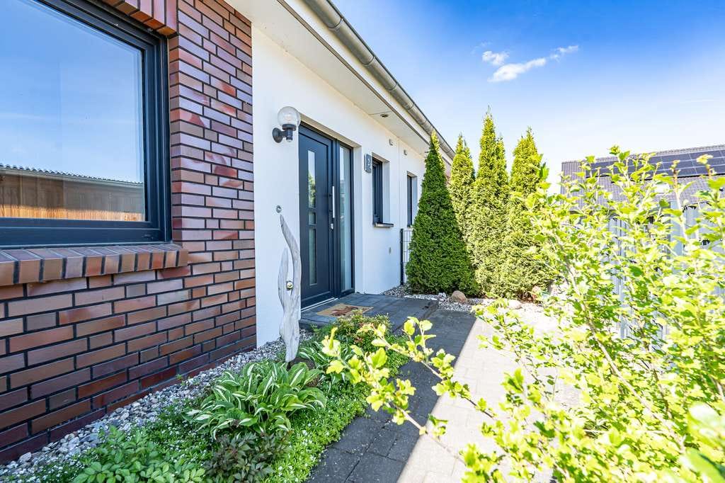 Immobilie in Kuddewörde - Moderne KfW-55-Doppelhaushälfte mit Carport für zwei PKW
in familienfreundlicher Wohnlage - Bild 4