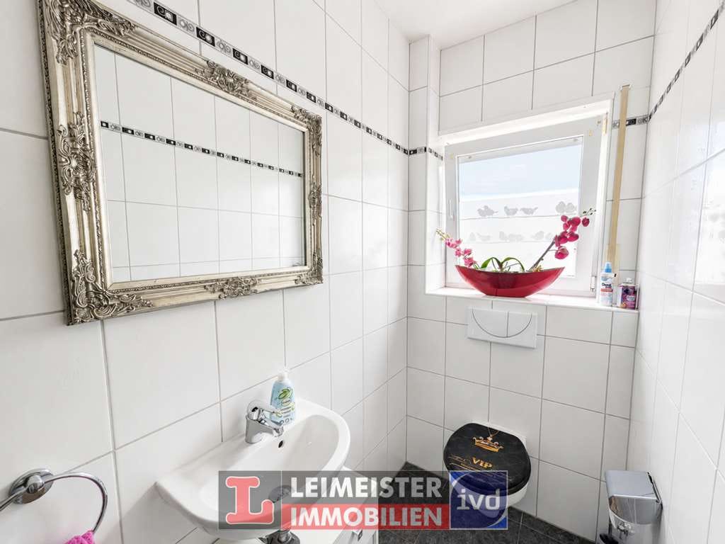 Immobilie in Kleinwallstadt - Familienfreundliche DHH mit *zwei Balkonen, Terrasse und Garage* in Hofstetten - Bild 5