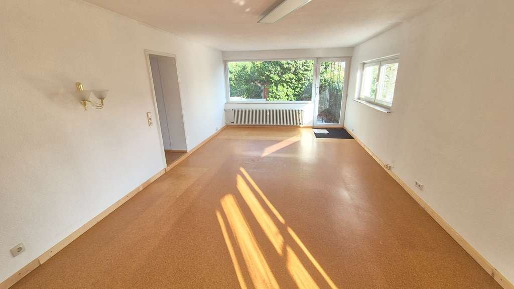 Immobilie in Bad Kissingen - Zentrumsnahes Anwesen in direkter Waldrandlage mit Panoramablick auf den Kurgarten - Bild 3