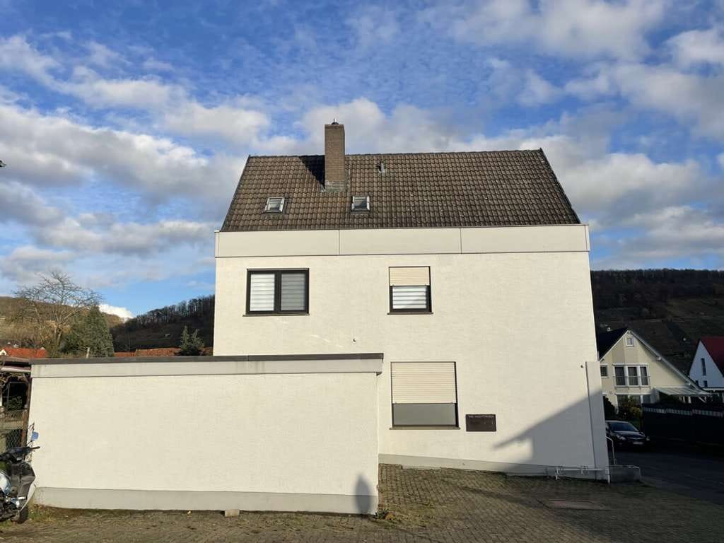Immobilie in Klingenberg am Main - Ideal für Freiberufler: Wohnen und Arbeiten unter einem Dach - Bild 2