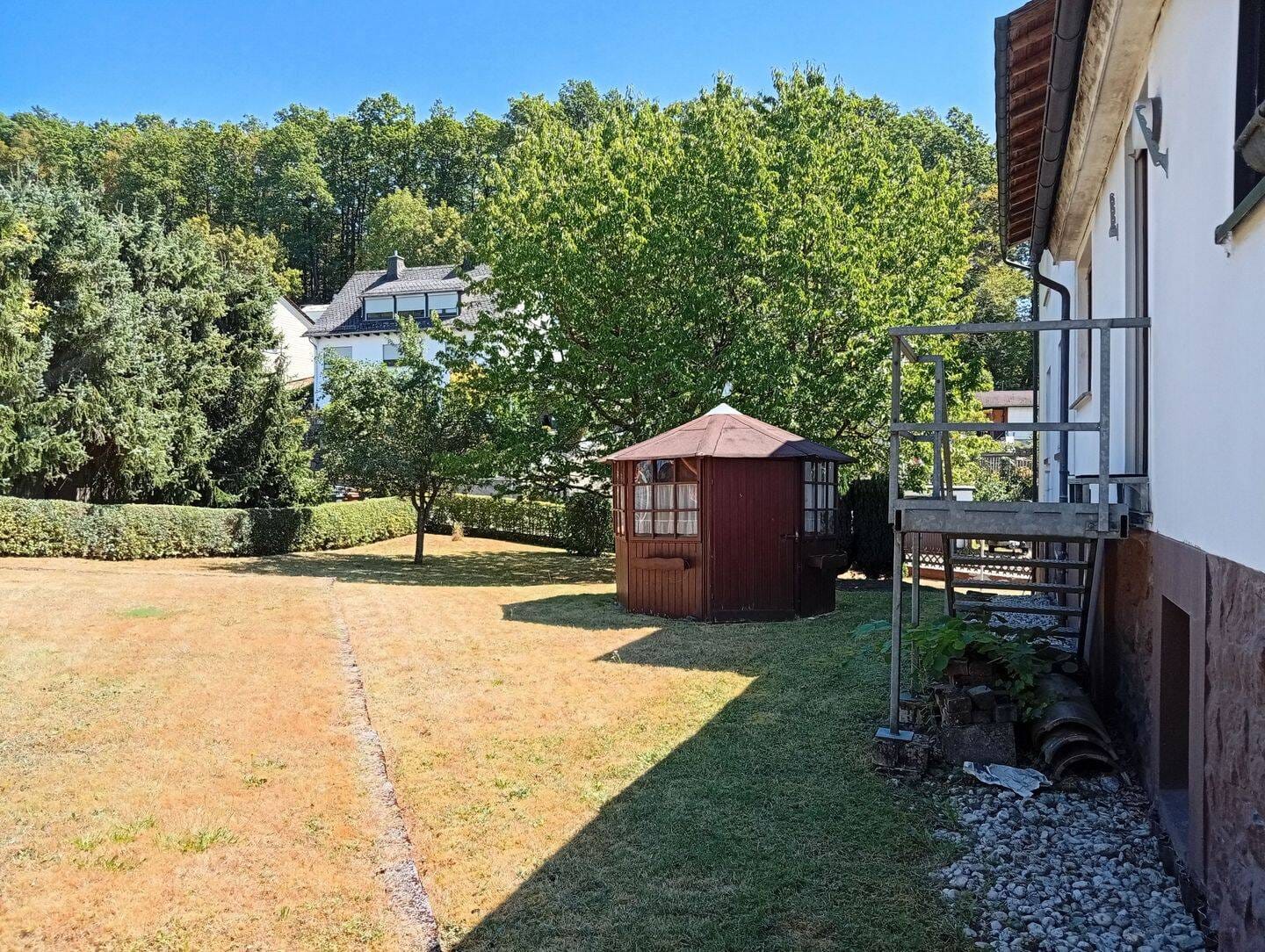 Immobilie in Dillenburg - Geräumiges 2 Familienhaus in Dillenburg, Donsbach - Bild 3