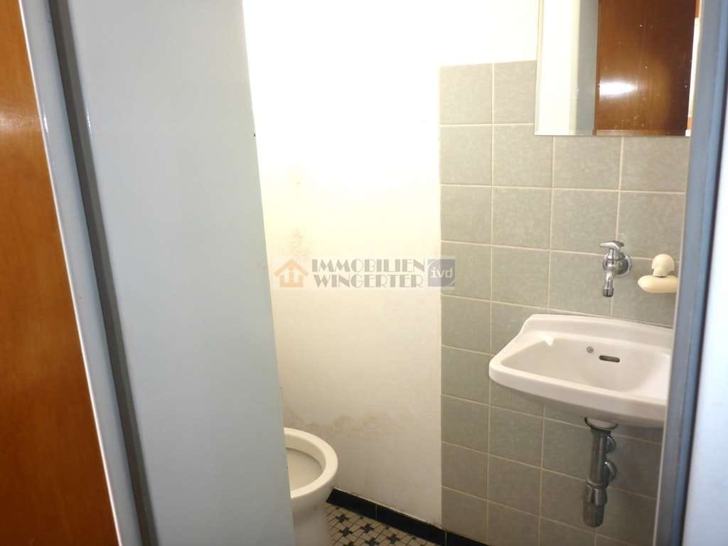 Immobilie in Lappersdorf - Sanierungsbedürftiges Einfamilienhaus mit unverbaubarer Aussicht auf Erbpacht - Bild 3