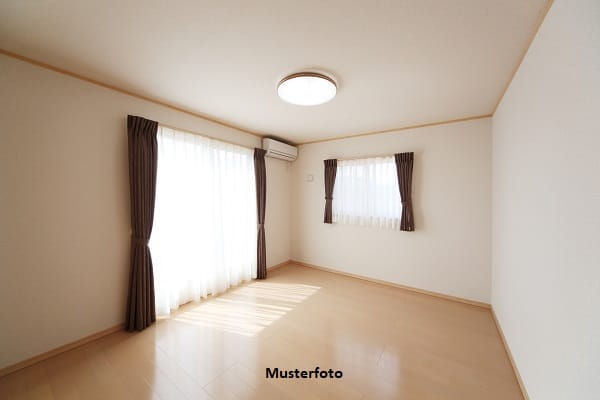 Immobilie in Plauen - 3-Zimmer Wohnung mit gemütlicher Terrasse - Bild 0