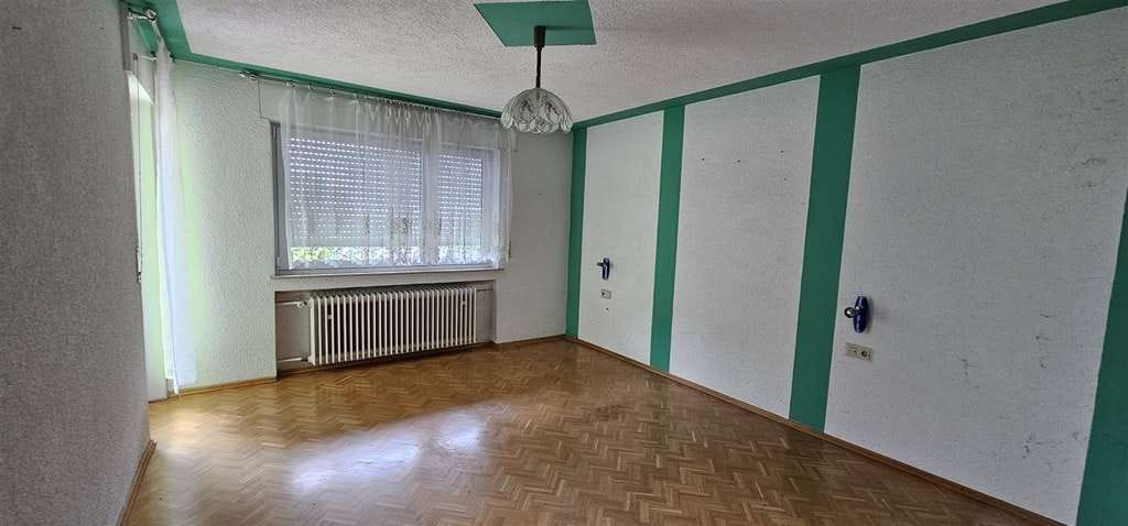 Immobilie in Steinheim am Albuch - Zweifamilienhaus in ländlich-ruhiger Wohnlage - Bild 2