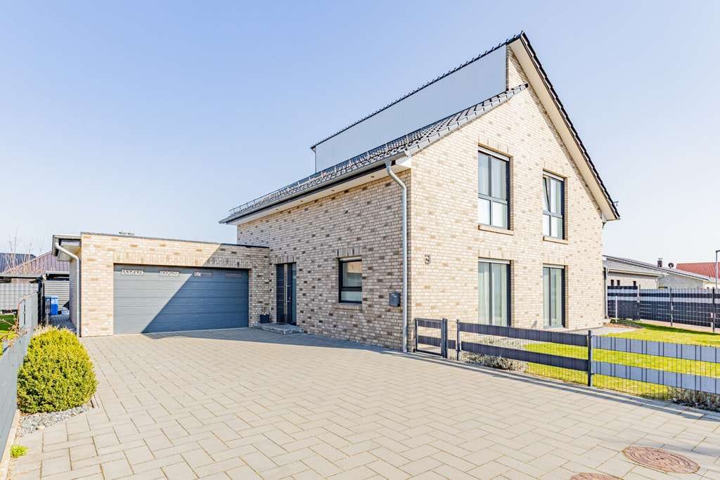 Immobilie in Wahrenholz - Exklusives Einfamilienwohnhaus in Wahrenholz - Bild 0