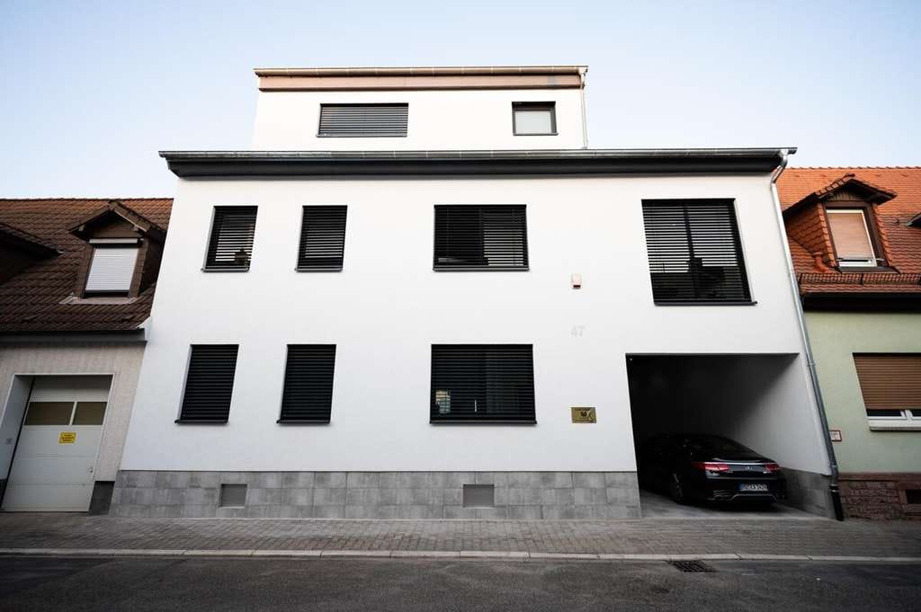 Immobilie in Plankstadt - Großzügiges, sehr schönes Familienhaus mit Garten - Bild 1