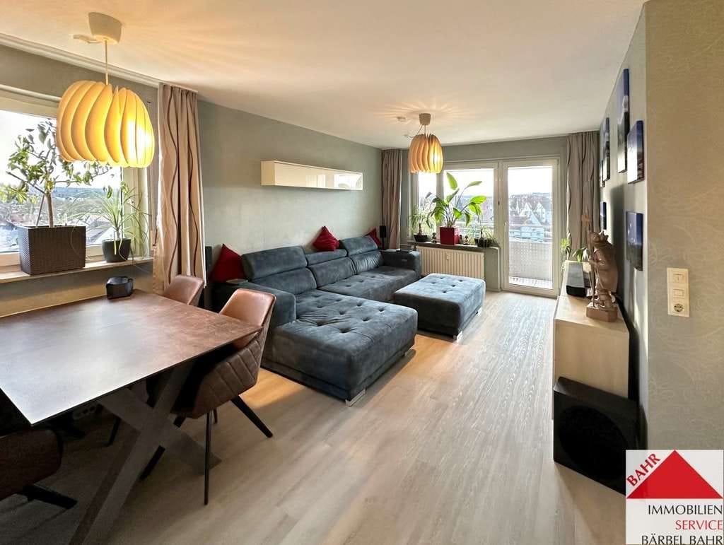 Immobilie in Ehningen - Großzügige Familienwohnung mit Weitblick über Ehningen - Bild 1