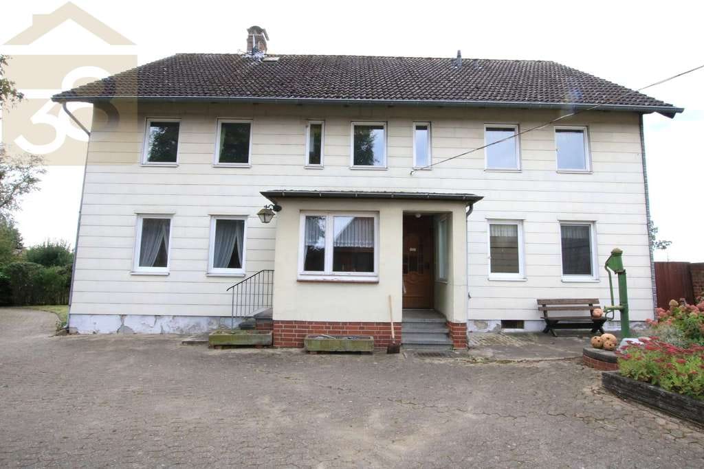 Immobilie in Lehre - Zweifamilienhaus mit 3.000 m² Grundstück und Scheune! Meine Immobilie = Mein Partner! - Bild 2