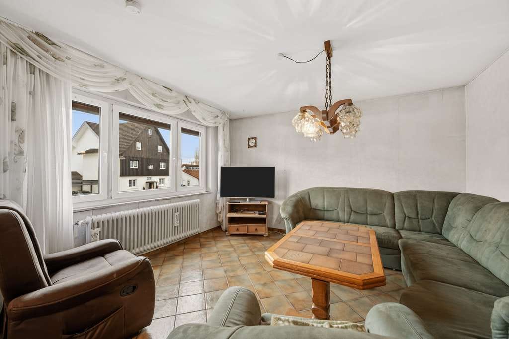Immobilie in Haigerloch - "Viel Platz für die Familie – Einfamilienhaus mit 980 m² Grundstück in Haigerloch" - Bild 4