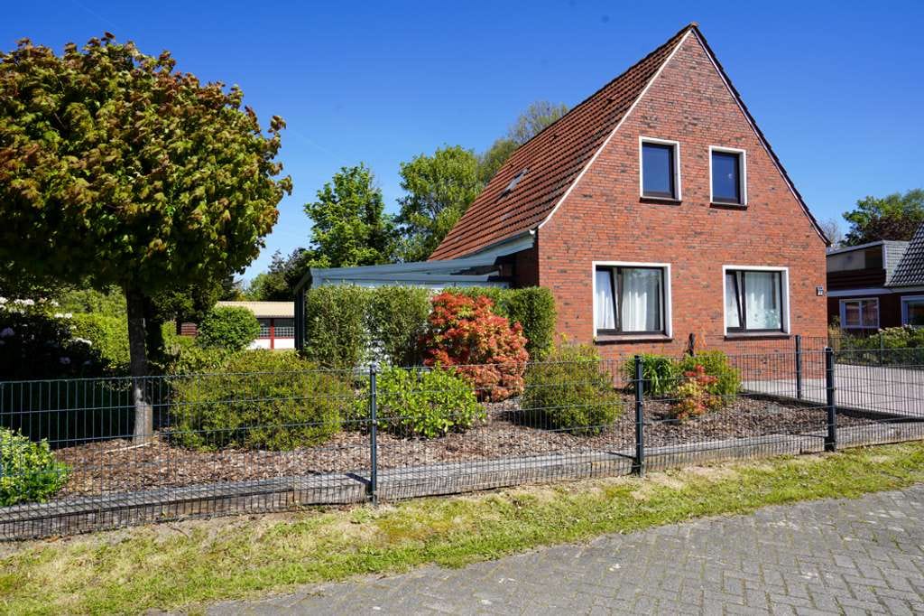 Immobilie in Weener - *Erbpachtgrundstück *Garage *top Lage *4 Schlafzimmer *Nebengebäude *großes Grundstück *Sommergarten - Bild 1