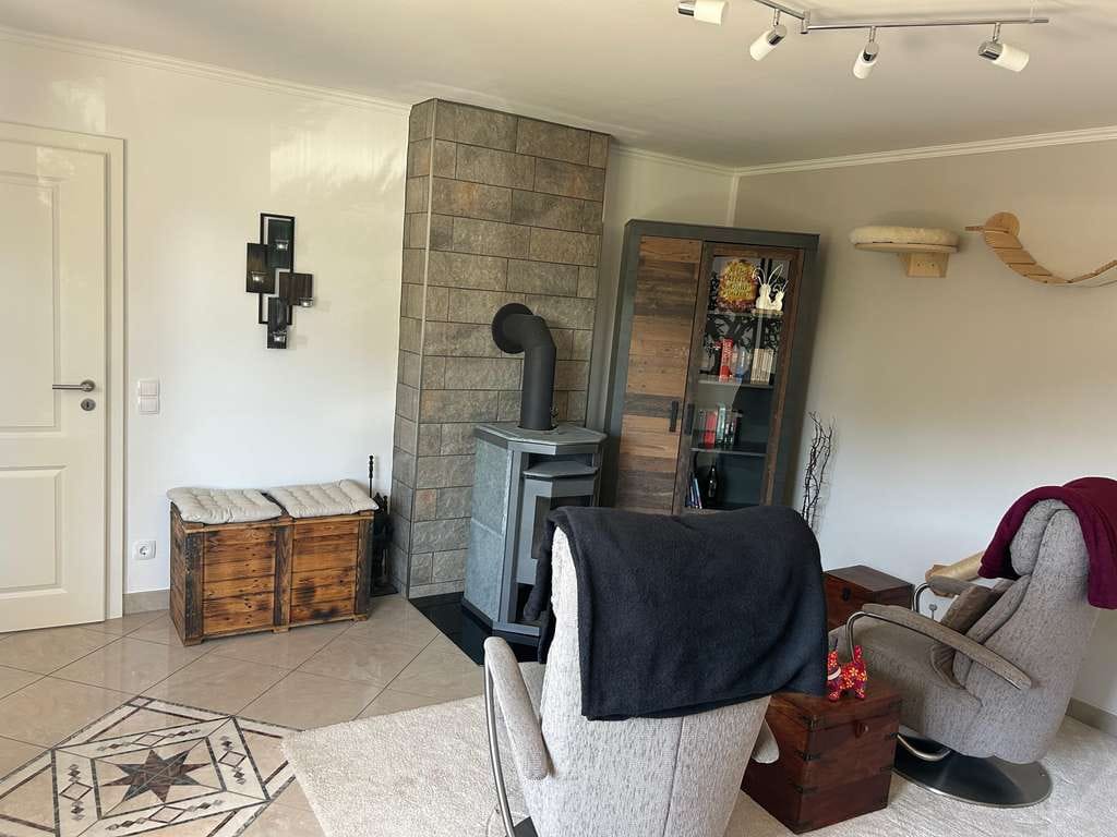 Immobilie in Volkesfeld - Umfassend modernisiertes Einfamilienhaus in Volkesfeld ohne Makler - Bild 2