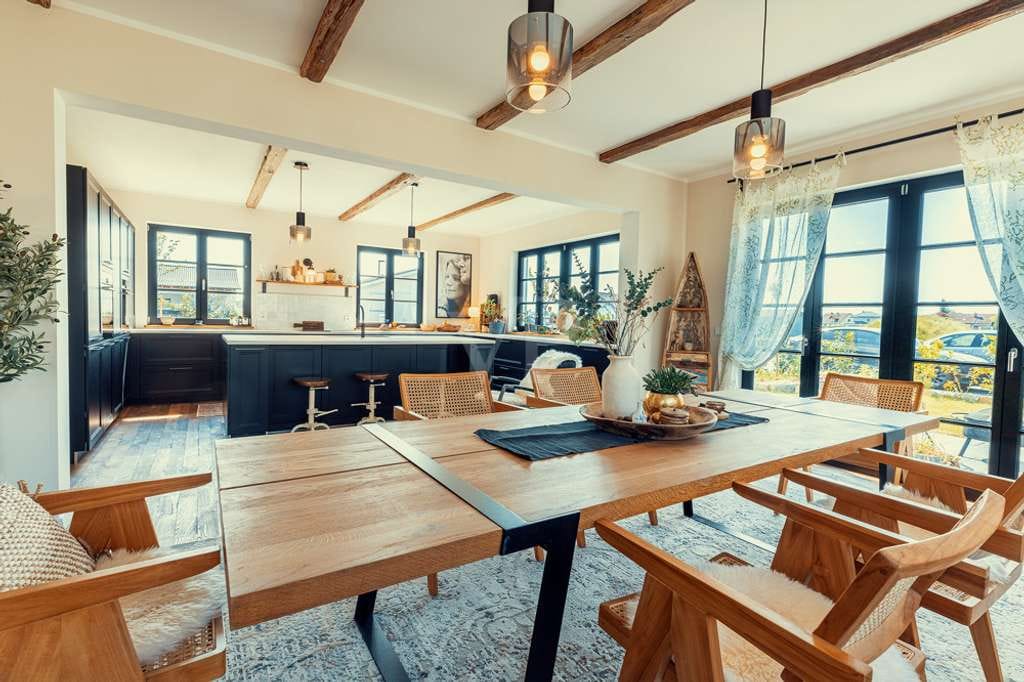 Immobilie in Bundorf - Einzigartige Feng-Shui-Villa: Ruhe, Harmonie und Luxus für die ganze Familie - Bild 3