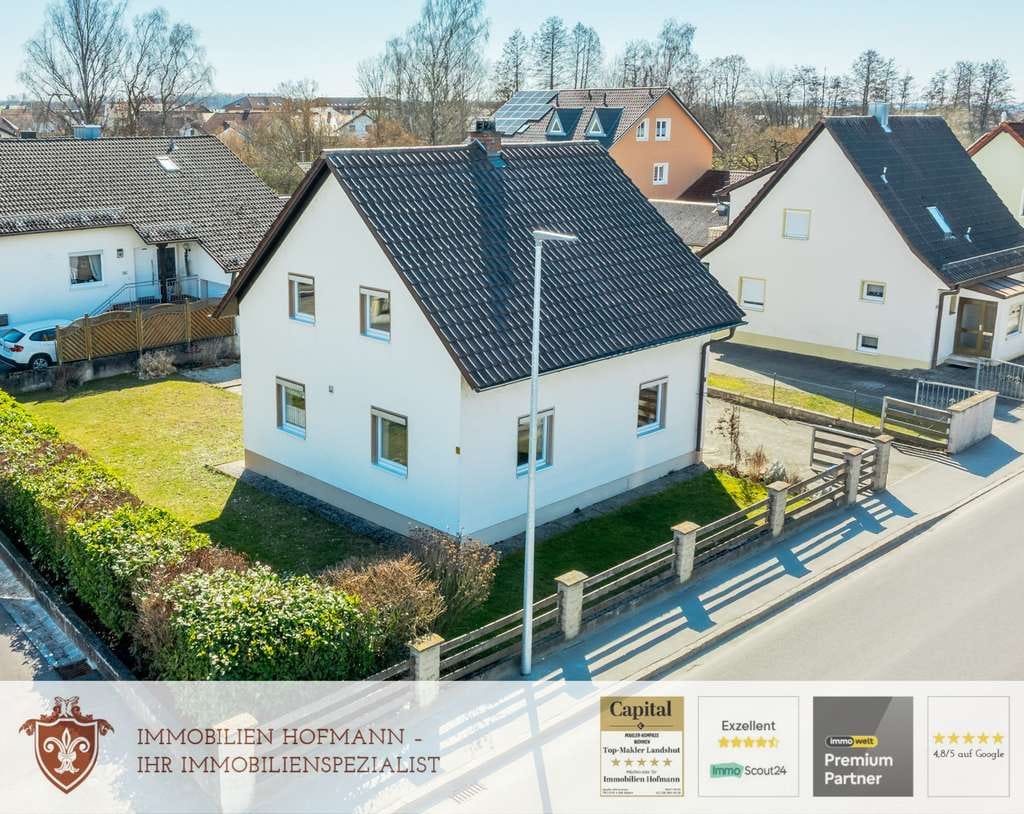 Immobilie in Plattling - *** Sanierungsbedürftiges Einfamilienhaus in zentraler Lage *** - Bild 0