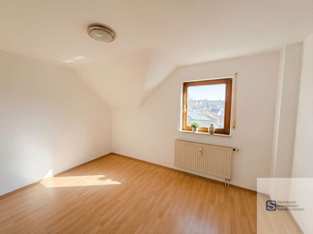Immobilie in Stockach - Sofort bezugsfrei! DG-Wohnung in Stockach - sofort einziehen oder vermieten - Bild 4