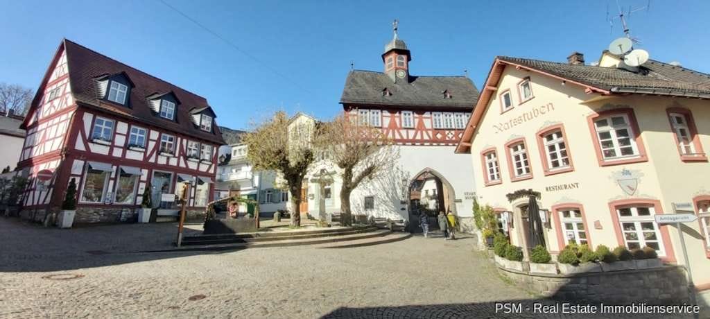 Immobilie in Königstein - ** Gemütliches Fachwerkhaus mit Kamin, Sauna, Terrasse und Burgblick in bevorzugter ruhiger Lage ** - Bild 2