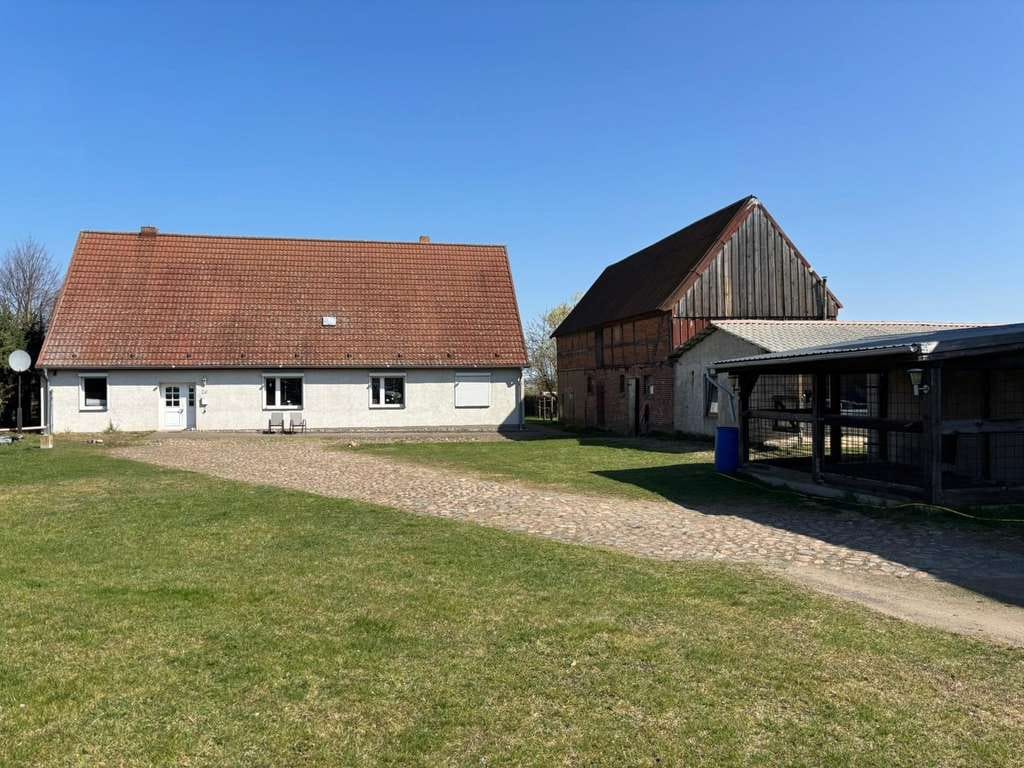 Immobilie in Galenbeck - Ein gemütliches Zuhause auf dem eigenen Bauernhof! - Bild 1