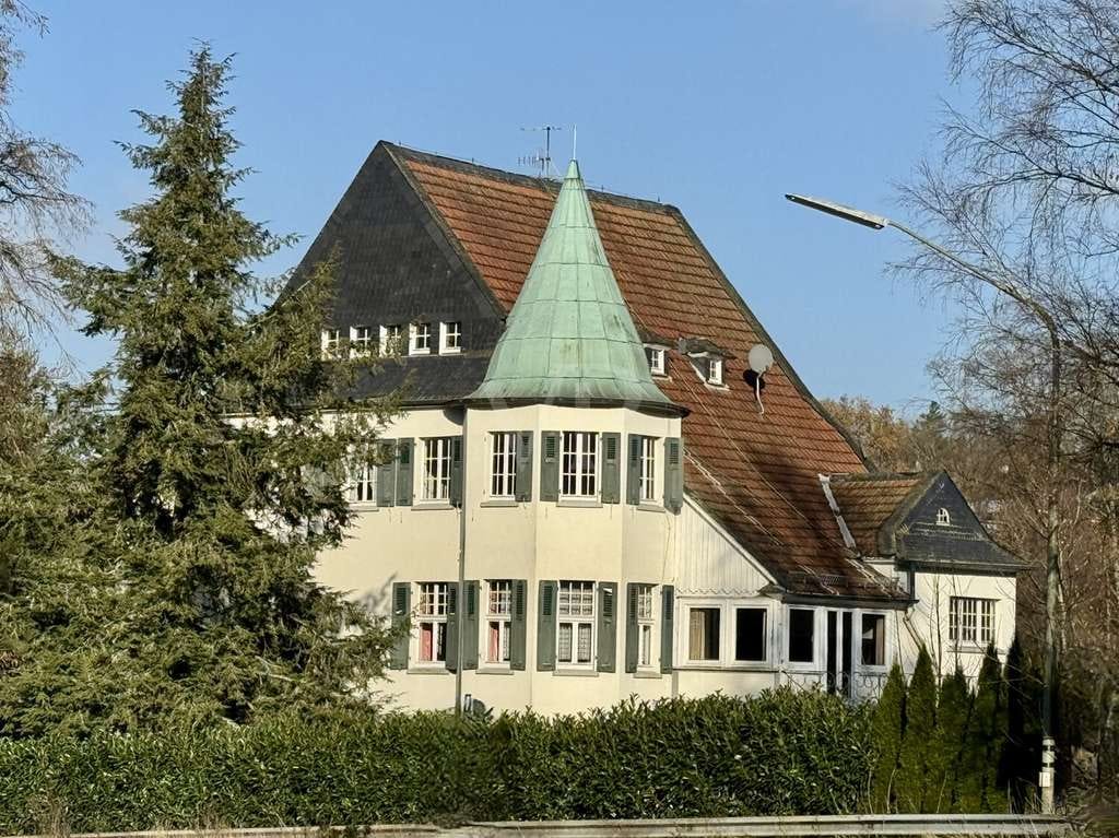 Immobilie in Wiehl - Traumhafte Jugendstilvilla mit Bauland in Wiehl - Bild 1