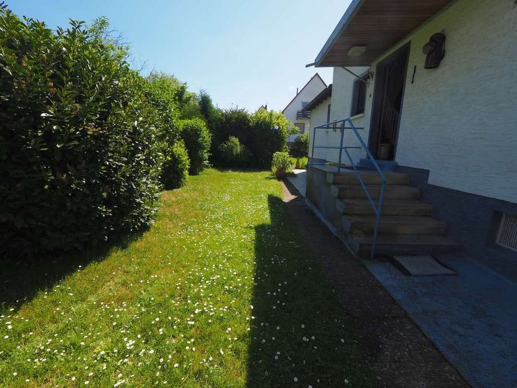 Immobilie in Zweibrücken - FREISTEHENDES EINFAMILIENHAUS MIT GARAGE UND GARTEN IN ZWEIBRÜCKEN-IXHEIM - Bild 4