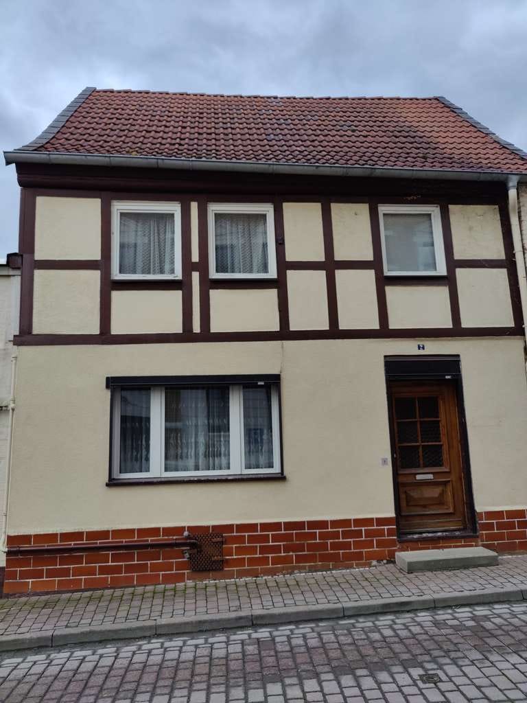 Immobilie in Gröningen - Kleines EINFAMILiENHAUS in 39397 Schwanebeck / HARZ - Bild 0