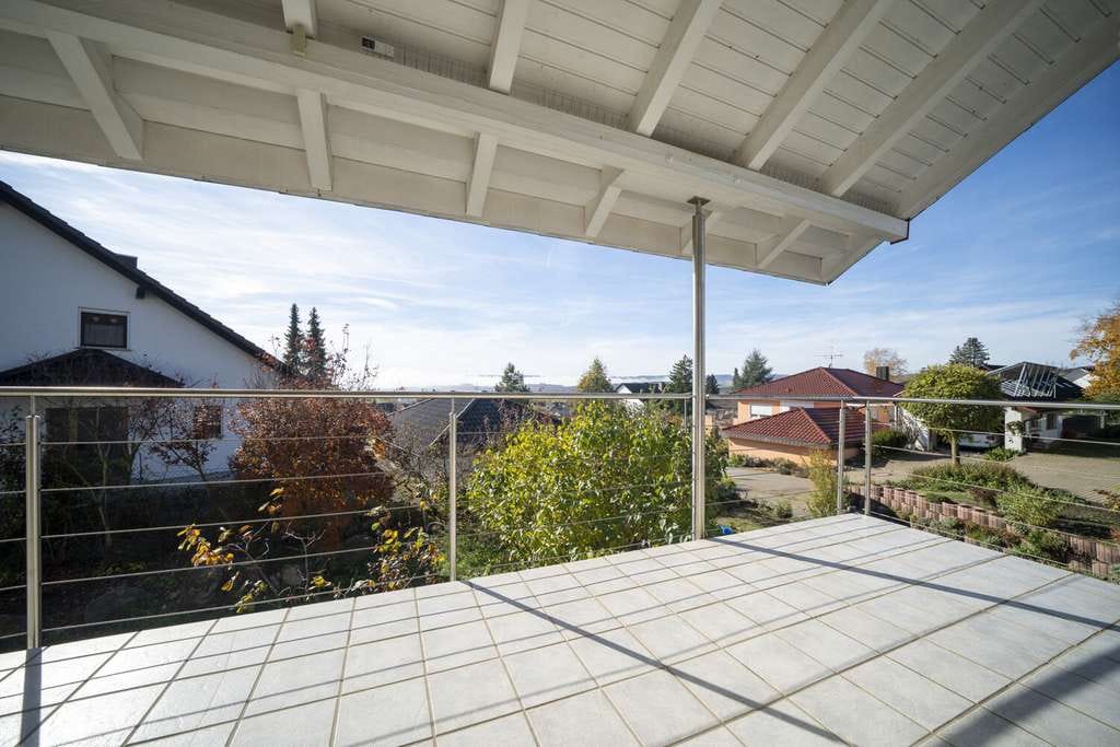 Immobilie in Tengen - Einfamilienhaus mit Wintergarten, Kamin und Naturblick am Luftkurort - Bild 3
