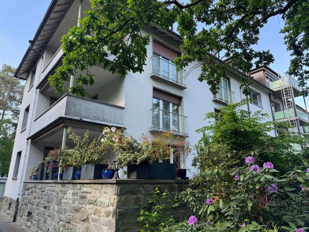 Immobilie in Heusenstamm - PREISSENKUNG - 4 Wohneinheiten im Herzen von Heusenstamm und tollem XXL-Grundstück - Bild 1