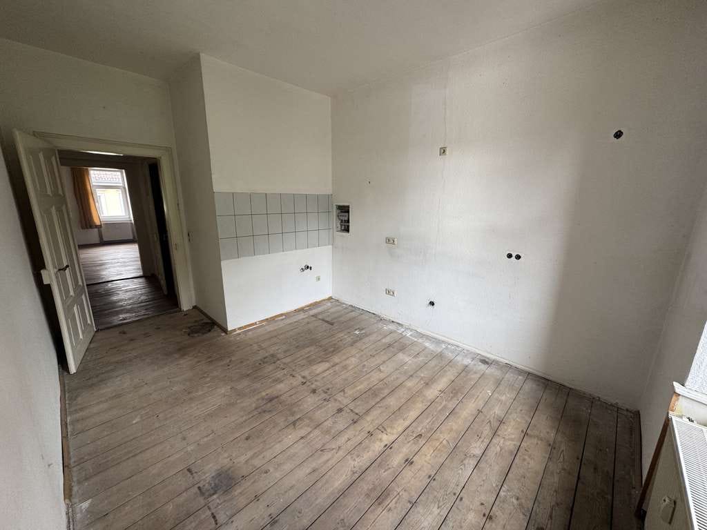 Immobilie in Pirmasens - Eigentumswohnung 2 ZKB ca. 62m² im 3.OG in Pirmasens zu Verkaufen (Renovierungsbedürftig) - Bild 4