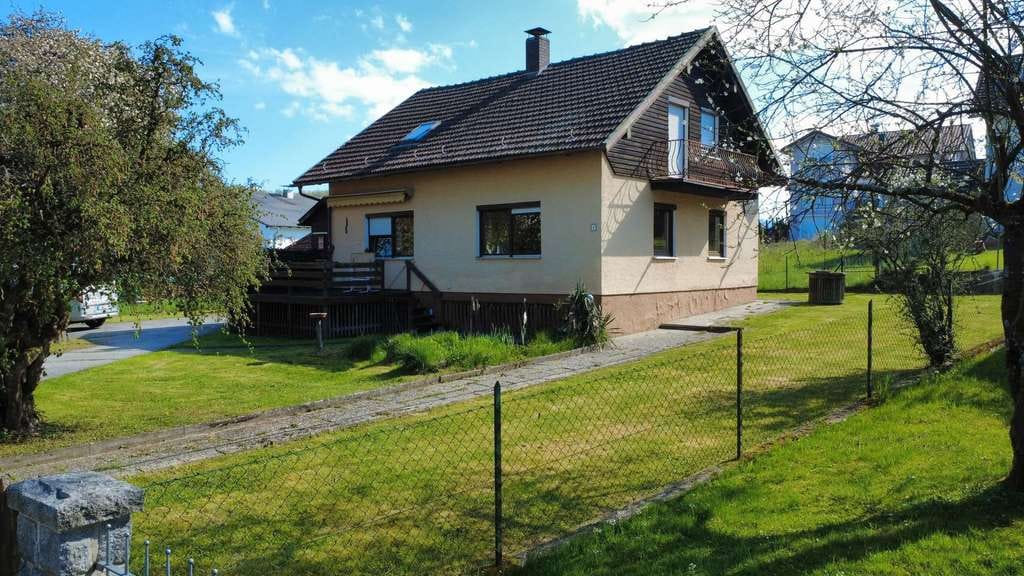 Immobilie in Hengersberg - Bestandsimmobilie zur Kernsanierung oder Neubebauung - Bild 3