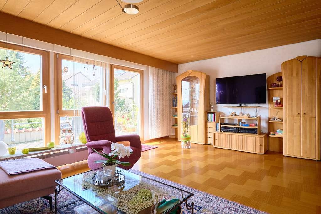 Immobilie in Rudersberg - Wohnen im Grünen: 7,5-Zimmer-Wohnung auf zwei Ebenen mit Gartenparadies und Garage - Bild 0
