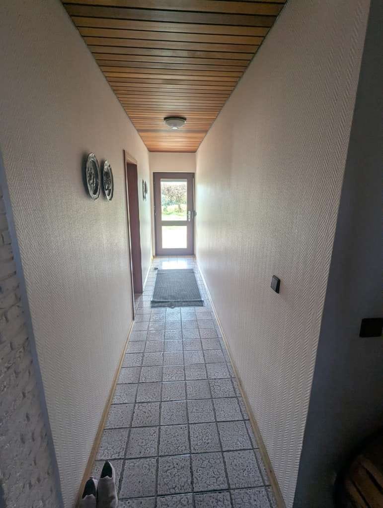 Immobilie in Steinburg - Wohnen mit Charakter - Großzügiges Einfamilienhaus oder Mehrgenerationenhaus im Herzen von Sprenge - Bild 3