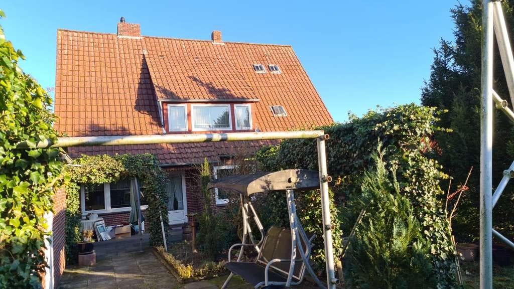 Immobilie in Varel - Einfamilienhaus mit Einliegerwohnung in Varel Obenstrohe  - Bild 4